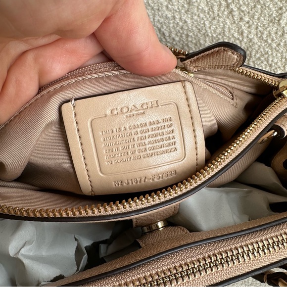 Coach Mini Christie Carryall Bag - Picture 3 of 7